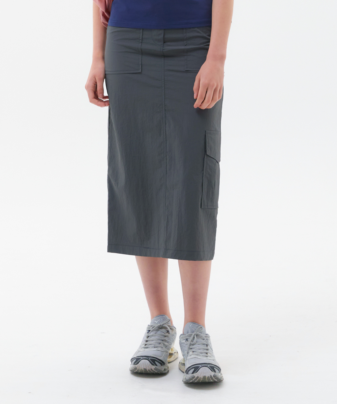 NOI912 nylon cargo skirt (charcoal)
